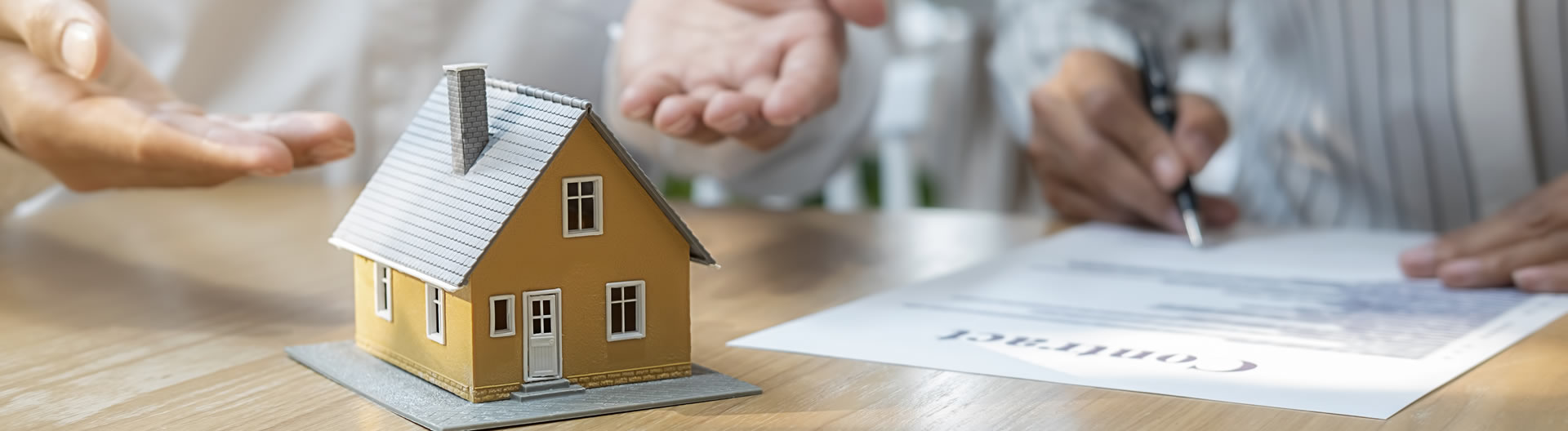 Immobilie absichern - Hausrat-, Gebäude- & Familienversicherung sowie Berufsunfähigkeitsversicherung